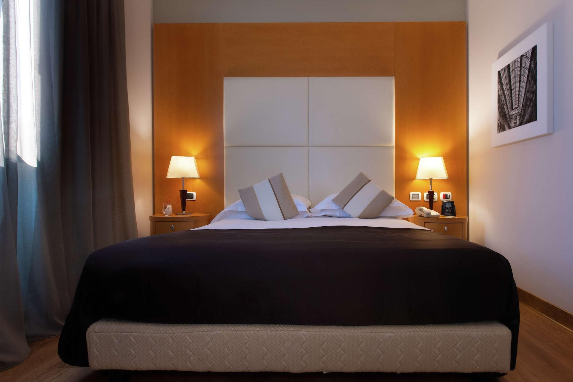 Dolce By Wyndham Milan Malpensa Hotel Сома Ломбардо Екстериор снимка
