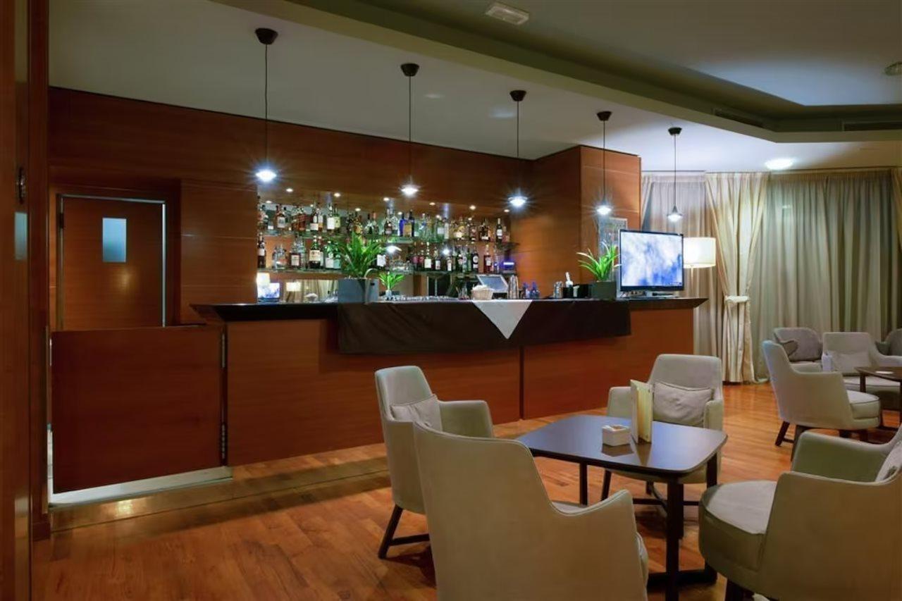 Dolce By Wyndham Milan Malpensa Hotel Сома Ломбардо Екстериор снимка