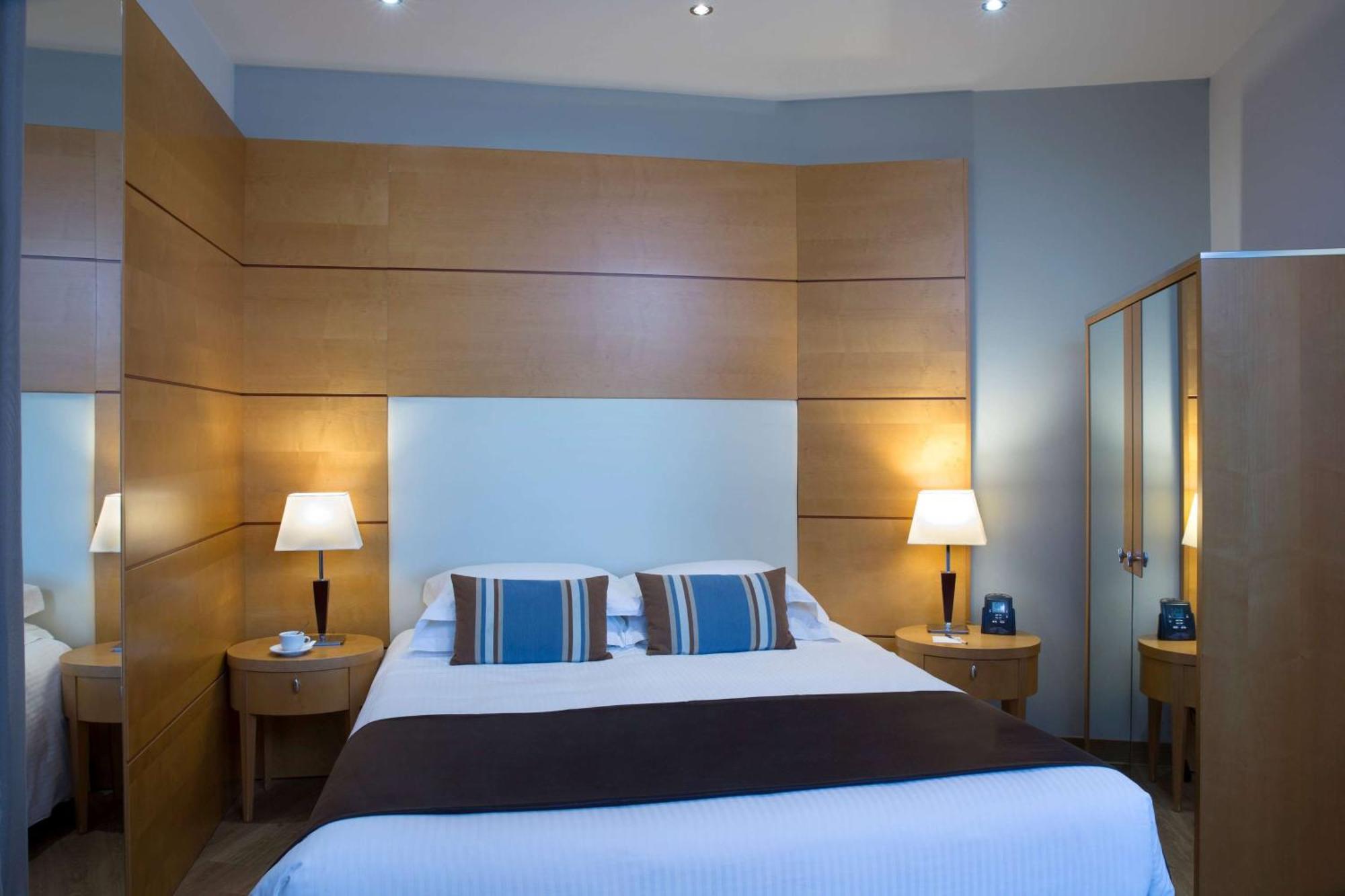 Dolce By Wyndham Milan Malpensa Hotel Сома Ломбардо Екстериор снимка