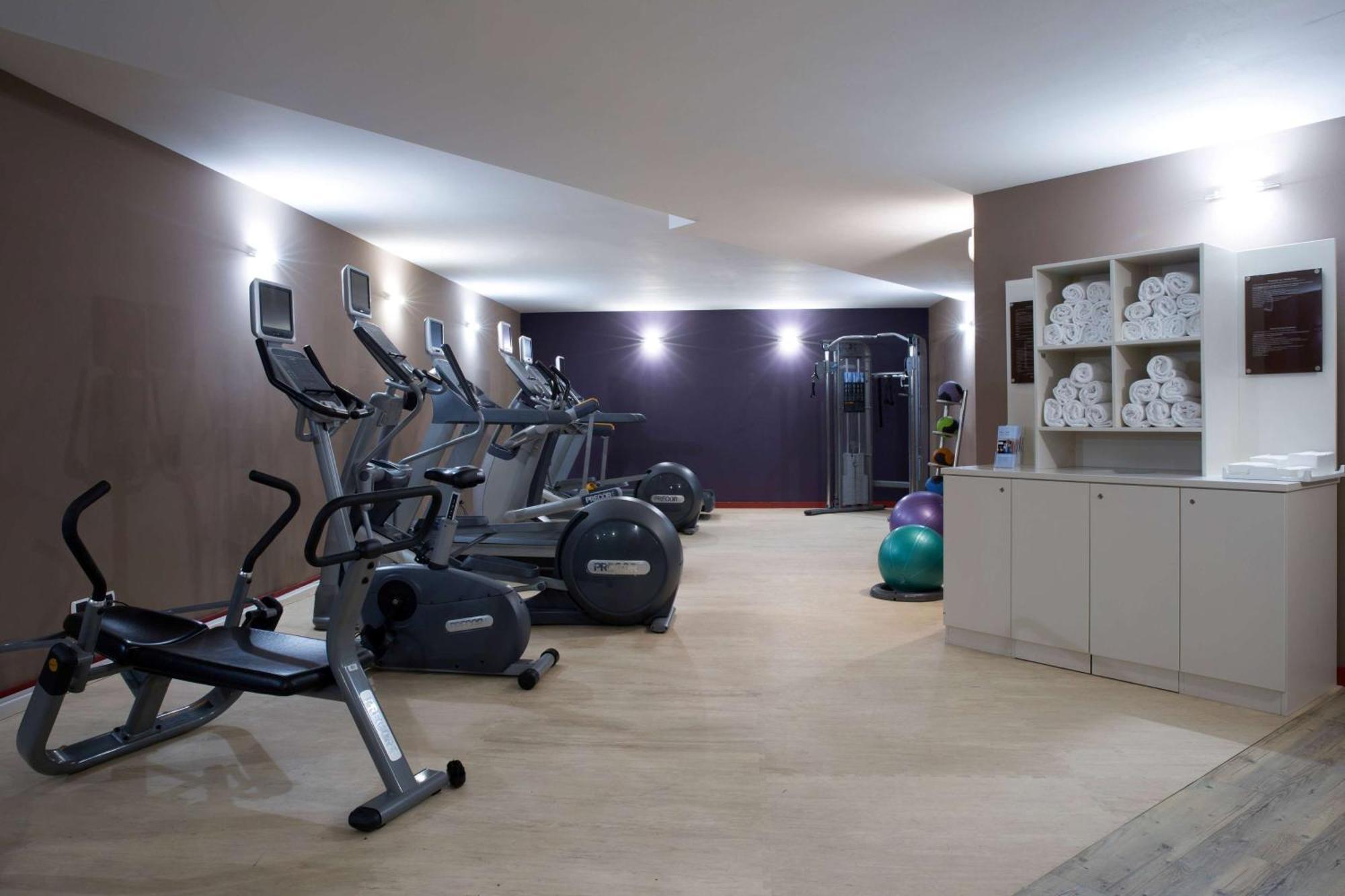 Dolce By Wyndham Milan Malpensa Hotel Сома Ломбардо Екстериор снимка