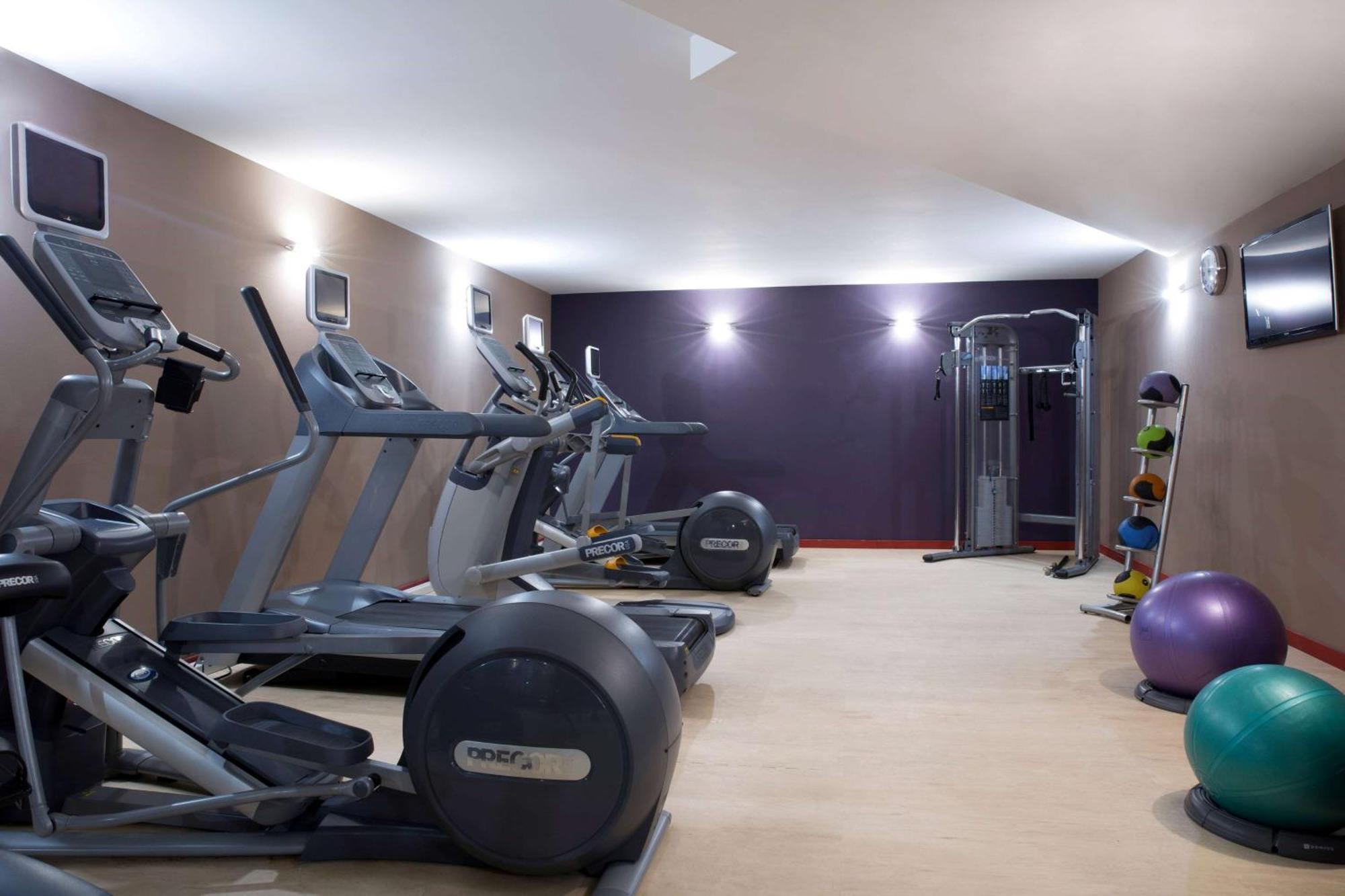 Dolce By Wyndham Milan Malpensa Hotel Сома Ломбардо Екстериор снимка