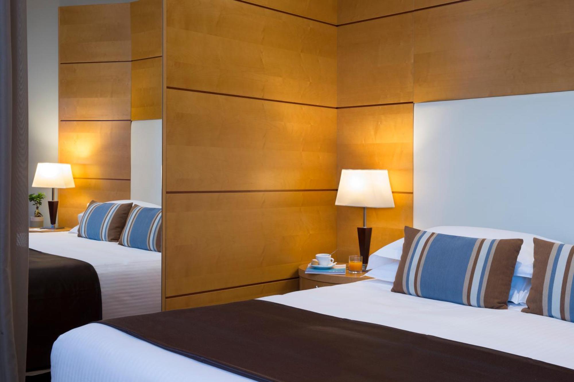 Dolce By Wyndham Milan Malpensa Hotel Сома Ломбардо Екстериор снимка