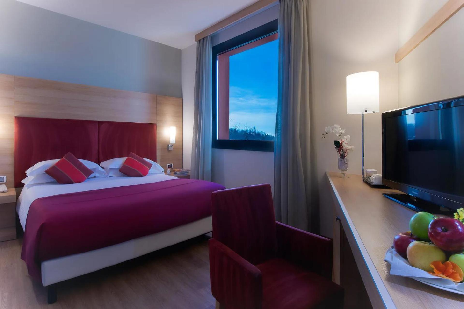 Dolce By Wyndham Milan Malpensa Hotel Сома Ломбардо Екстериор снимка