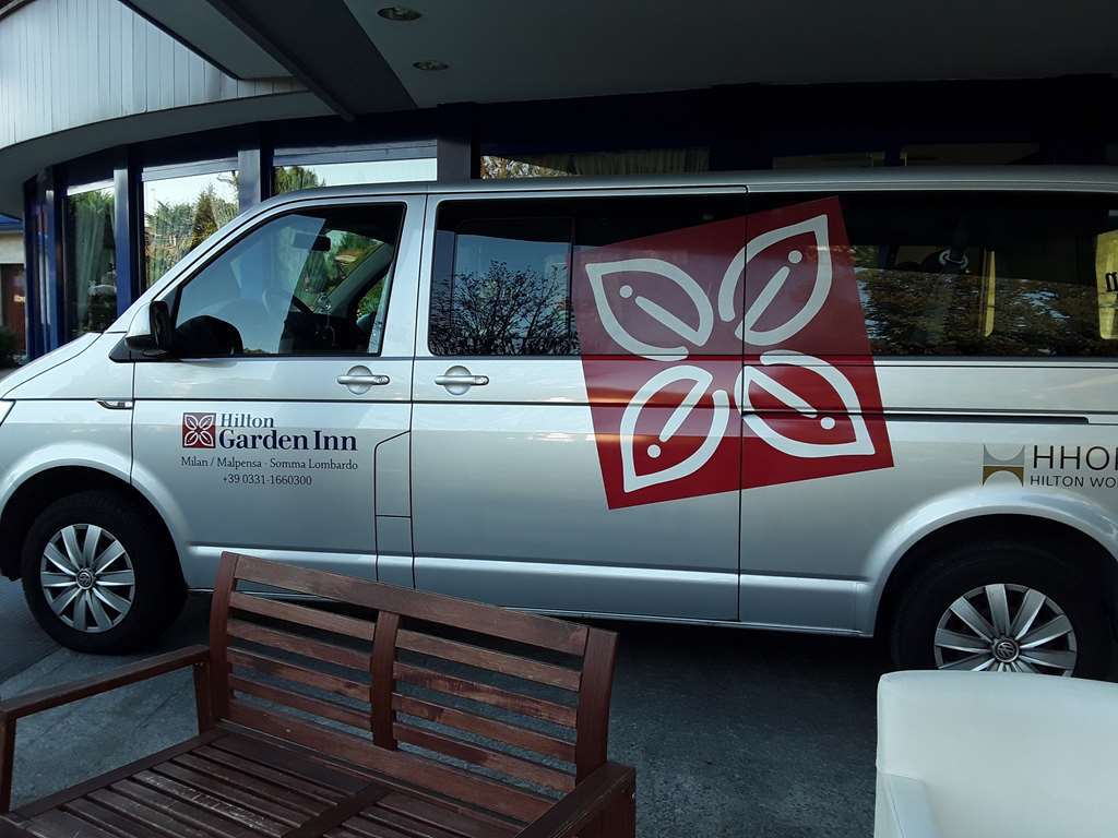 Dolce By Wyndham Milan Malpensa Hotel Сома Ломбардо Екстериор снимка